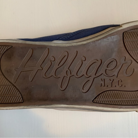 Tommy Hilfiger Size 9.5 Navy Blue Slip-On Shoes - Picture 4 of 5